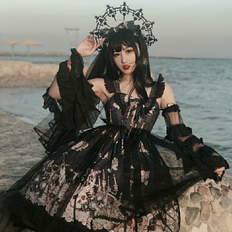 Dress to Impress in Lolita Fashion