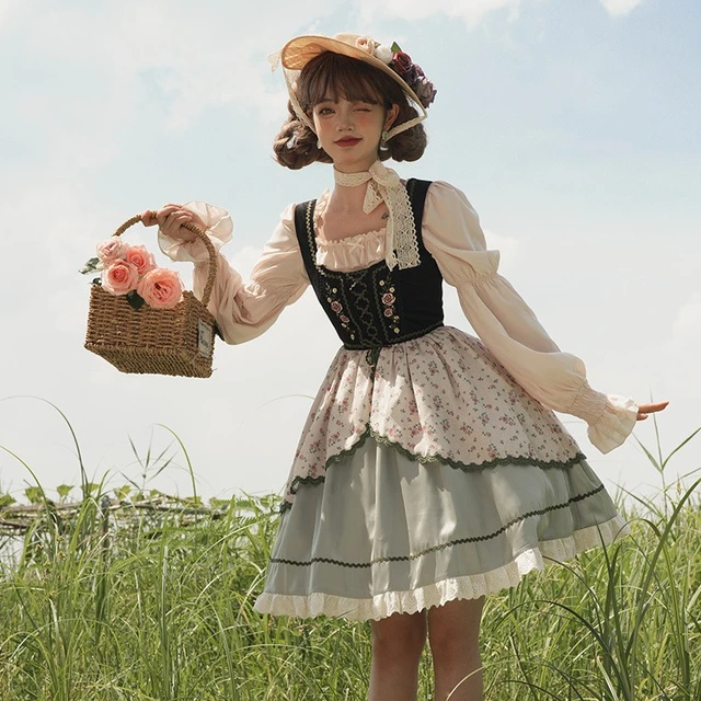 Vintage Lolita Fashion